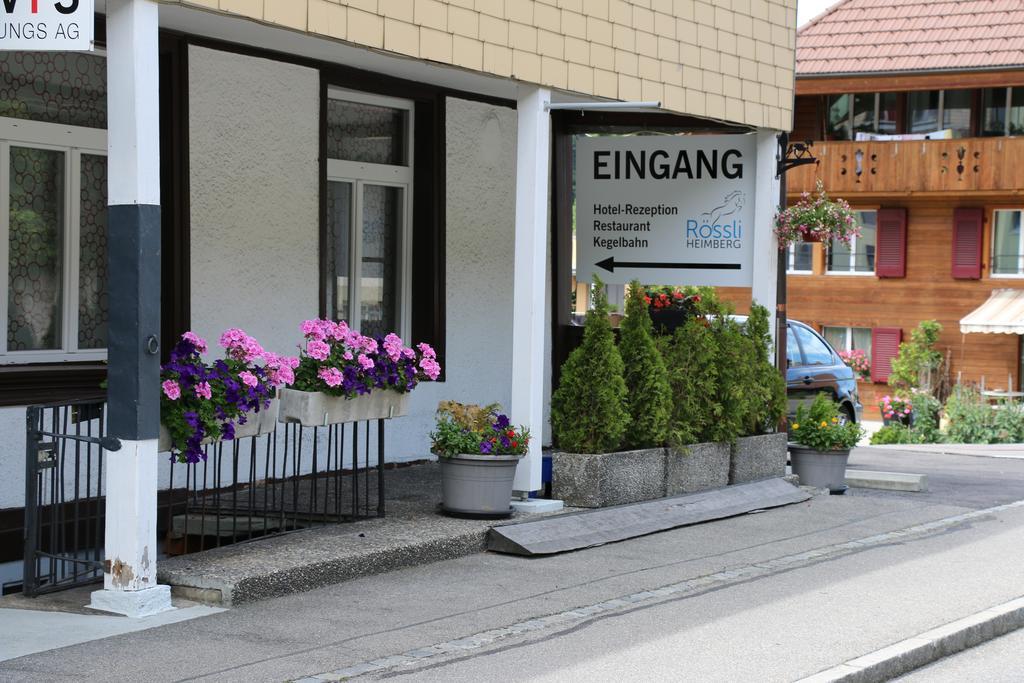 Hotel Restaurant Roessli Uetendorf Екстер'єр фото
