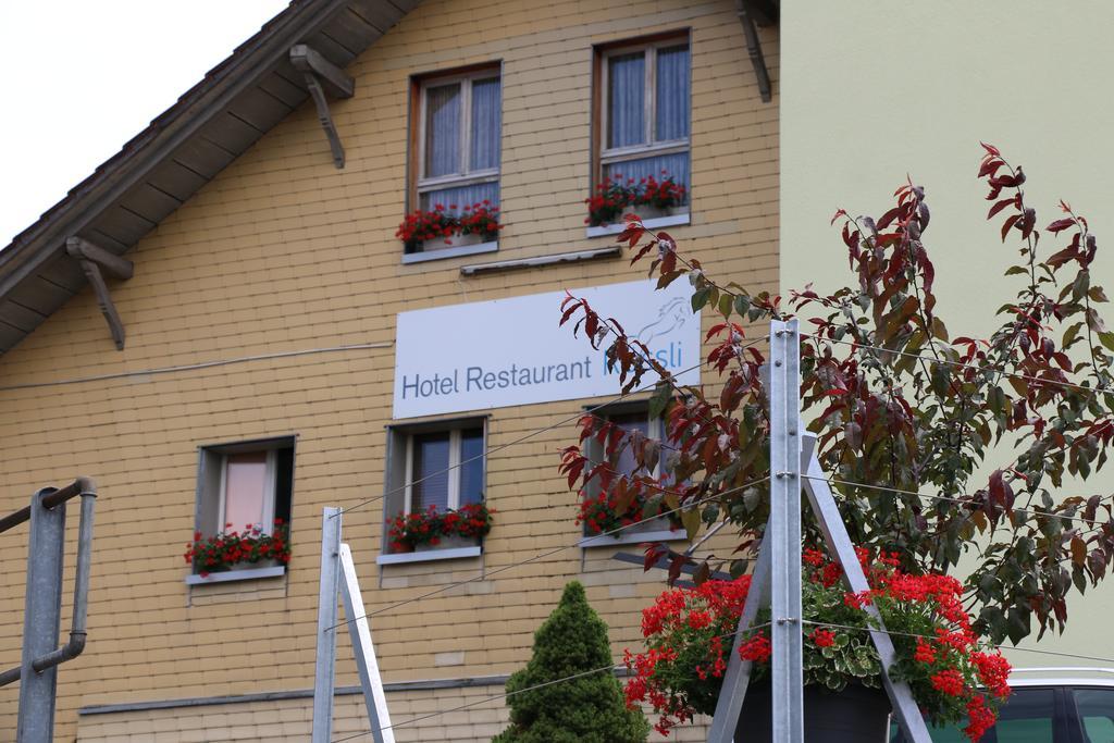 Hotel Restaurant Roessli Uetendorf Екстер'єр фото